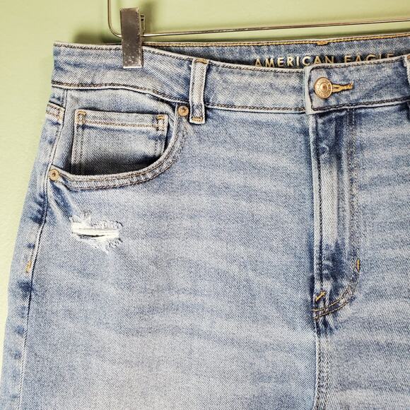 American Eagle Womens Distressed Mom Jeans Size 16 Short - Picture 6 of 8